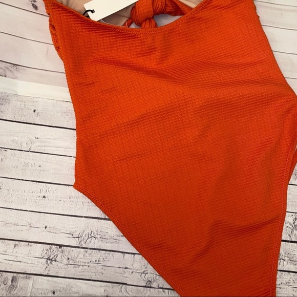 NWT LOVERBIRD ONE PIECE TIE FRONT SWIMSUIT | PACSUN TIE FRONT SWIMSUIT - Picture 3 of 4